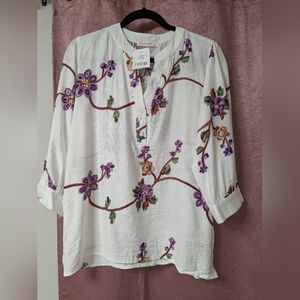 Ana & Rose Floral Embroidered White Blouse **Please Read